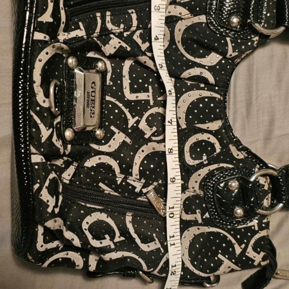 Guess graphic hand bag - Picture 11 of 11